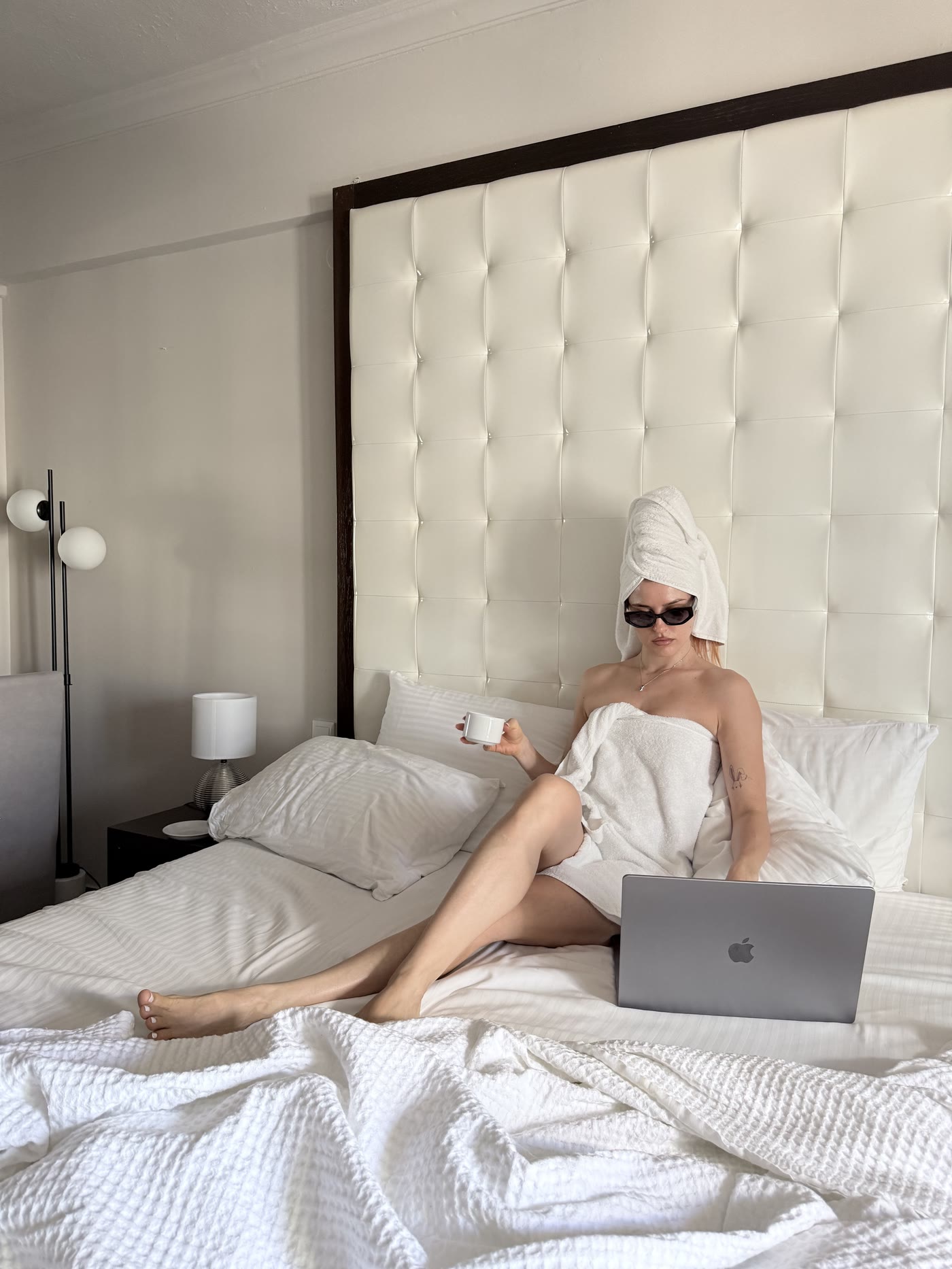 Hotel room with coffee